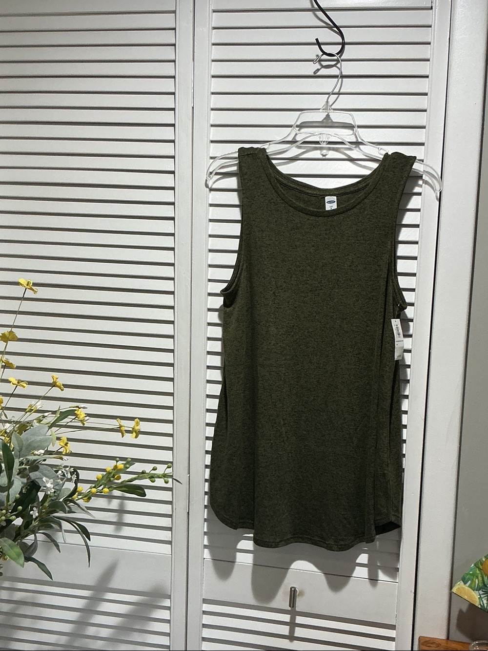 Sleeveless Women's Tank Top